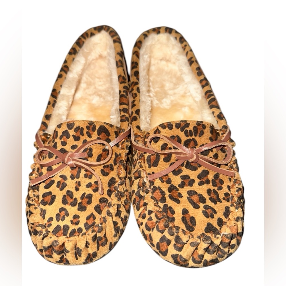 Leopard Print Moccasins/Slippers/Shoes Women's Size 9-Rubber Bottom-Like New